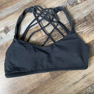 Lululemon sports bra size 8